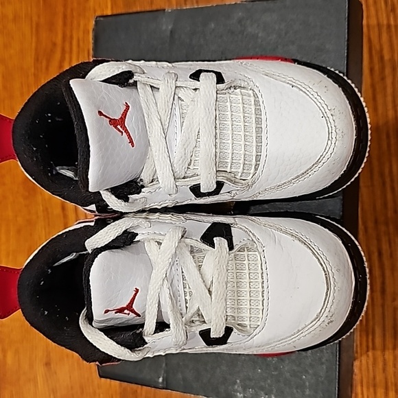 Jordan 4 Retro Red Cement - Picture 5 of 10